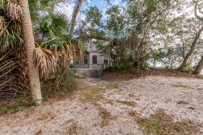Building Photo - 11255 Fort George Rd