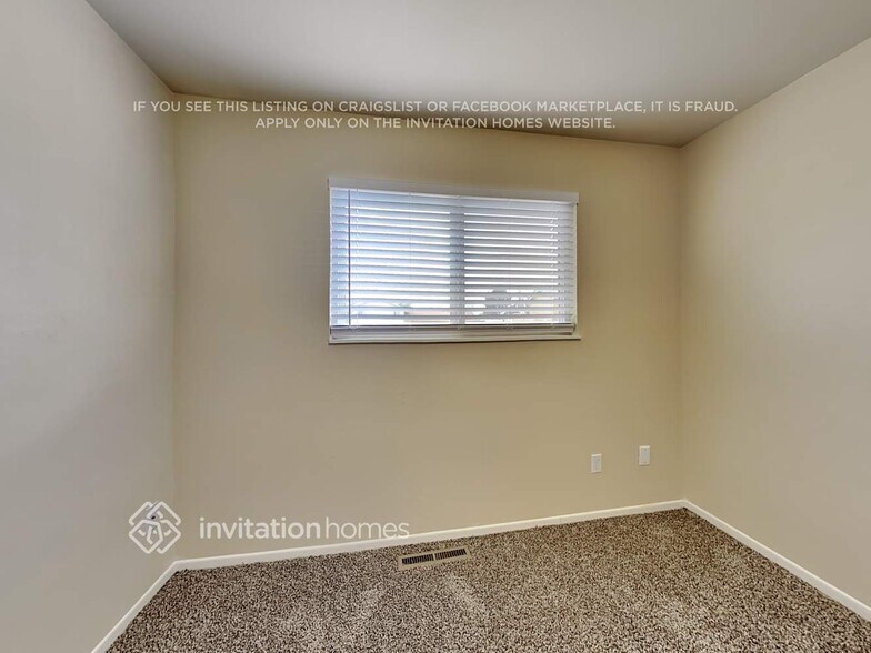 Building Photo - 6902 Mescalero Dr