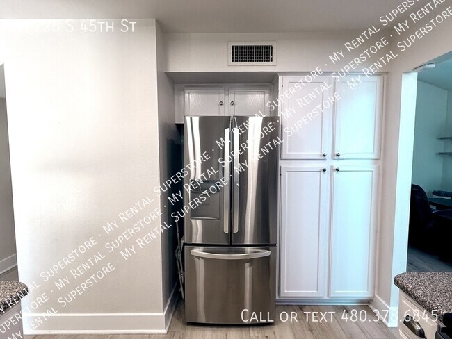 Building Photo - 12226 S 45th St