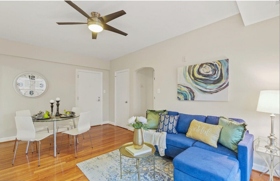 Building Photo - 3900 14th St NW