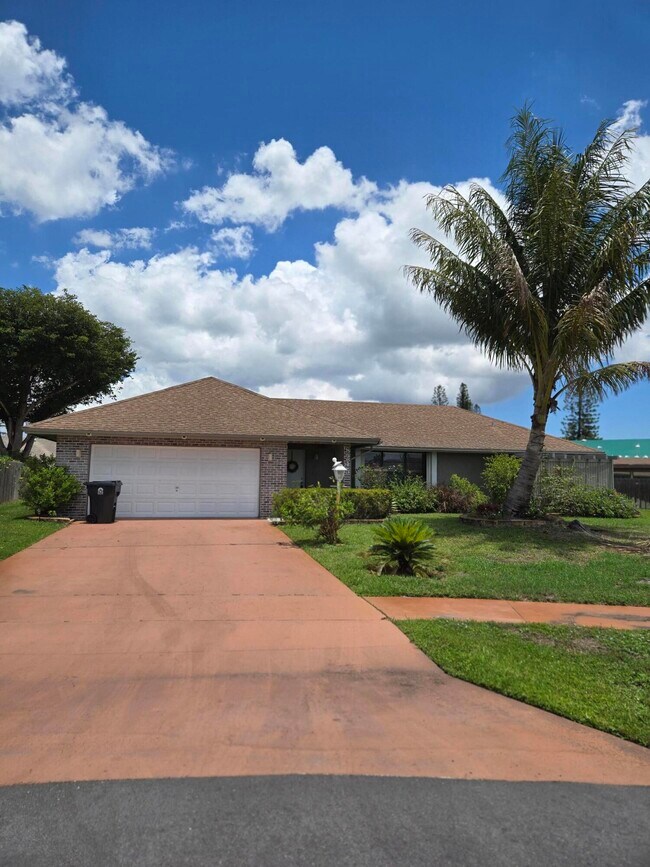 Building Photo - 8245 Whitewood Cove E