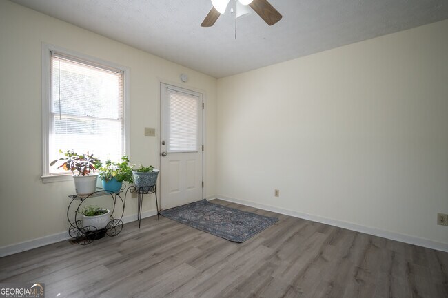 Building Photo - 100 VFW Dr