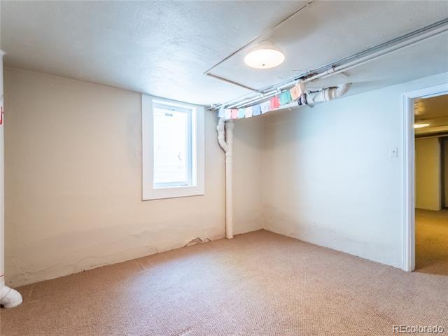 Building Photo - 888 S Josephine St