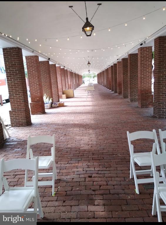 Building Photo - 530 S 2nd St