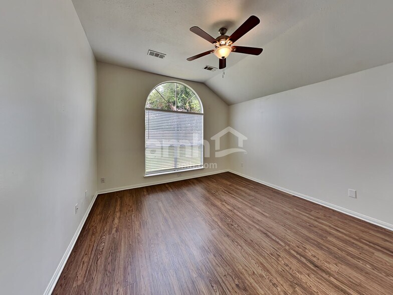 Building Photo - 13310 Ryan Landing Dr