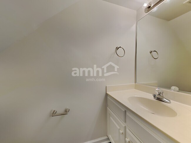 Building Photo - 3596 Bent Trace Dr