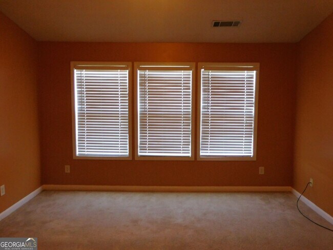 Building Photo - 566 Pond Lillies Rd SE