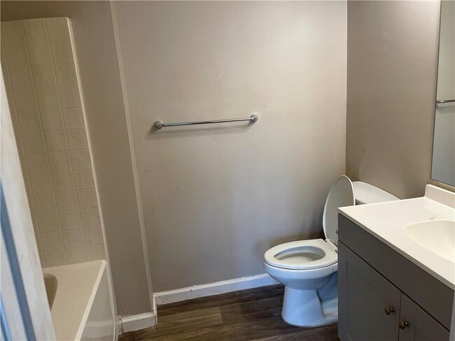 Building Photo - 6206 Flat Trce