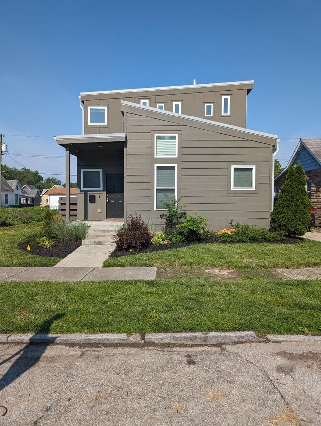 Building Photo - 1230 Harlan St