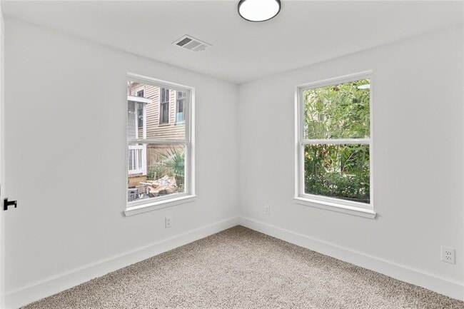 Building Photo - 3312 Sealy Ave