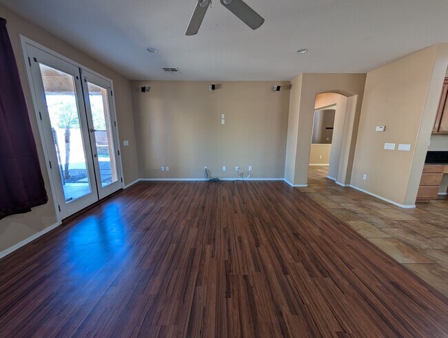 Building Photo - 4 Bedroom 2.5 Bathroom Gate Copper Canyon ...