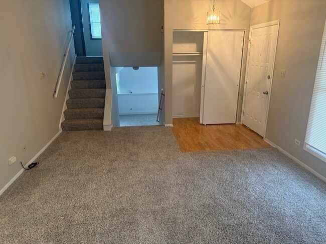 Building Photo - 1642 Country Lakes Dr
