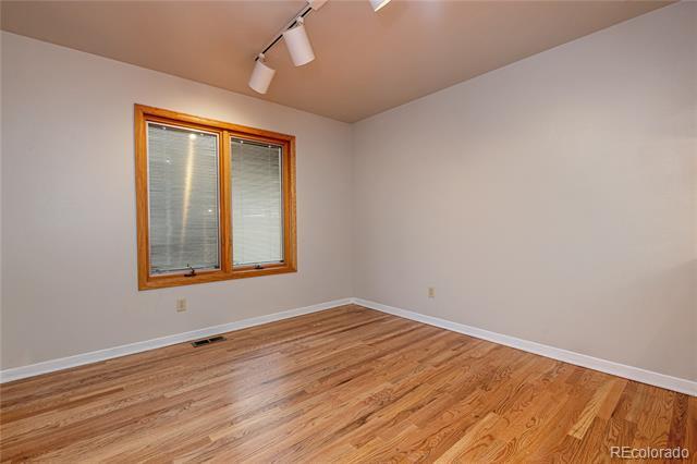 Building Photo - 541 Monroe St