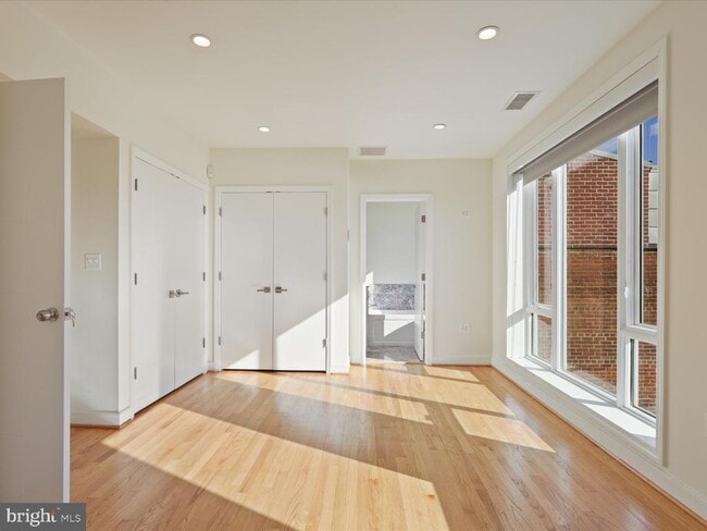 Building Photo - 3604 Prospect St NW