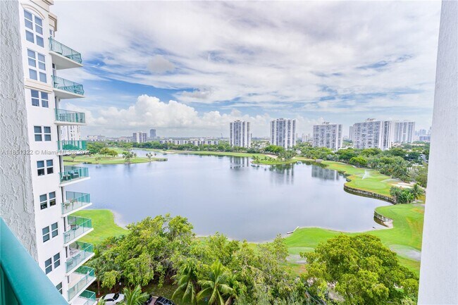 Building Photo - 20000 E Country Club Dr