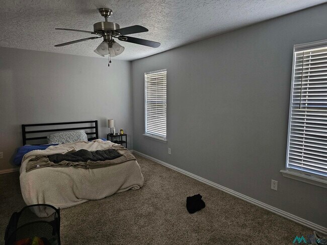 Building Photo - 3704 Ben Crenshaw Cir