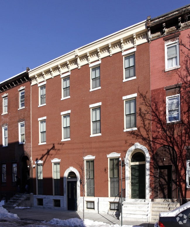 Primary Photo - 1619-1621 Wallace St