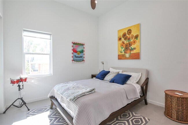 Building Photo - 3939 Higel Ave
