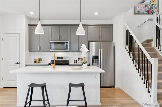 Building Photo - 6218 N Nepal Ct