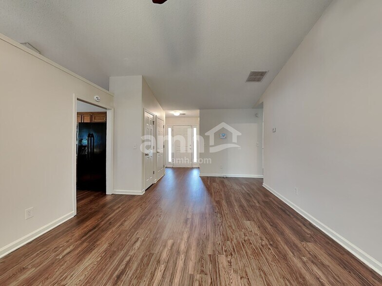 Building Photo - 750 Ashland Park Way