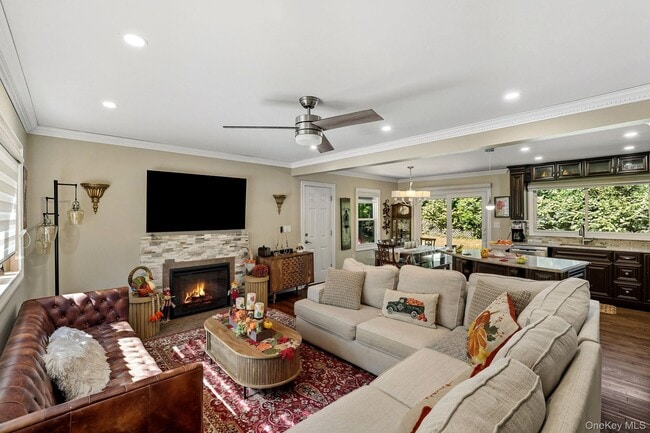 Building Photo - 110 Topland Rd