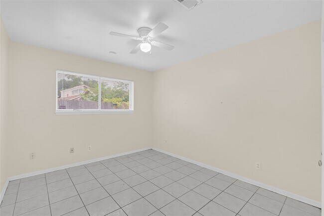 Building Photo - 10606 Beckfield Dr