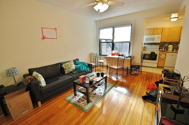 Building Photo - 52 Westland Ave