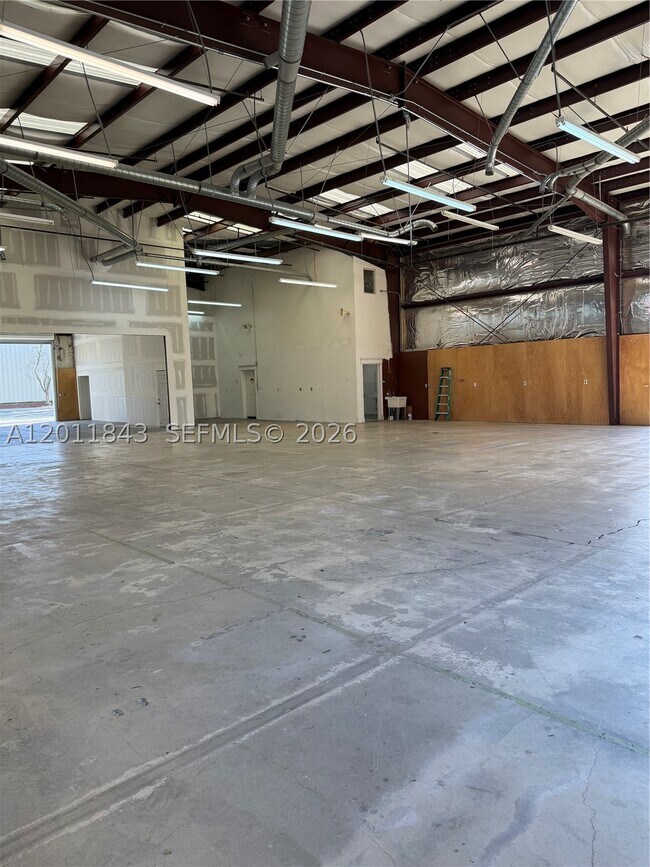 Building Photo - 428 N Curry St