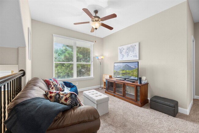 Building Photo - 403 Marina View Dr