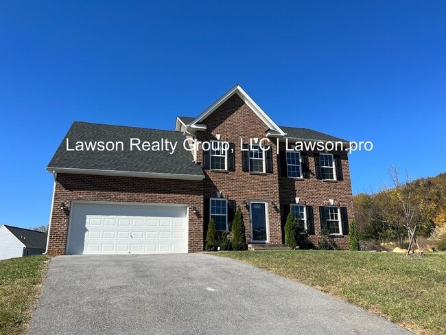 Building Photo - Newer Construction in Vinton with Incredible Mountain Views and  Attached Garage