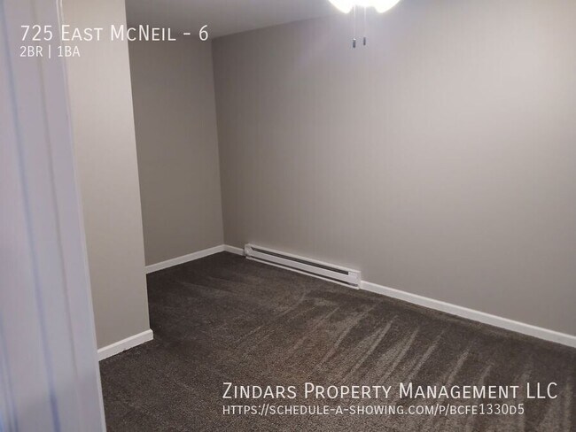 Building Photo - 725 East McNeil-6