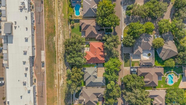 Building Photo - 3111 Persimmon Ct