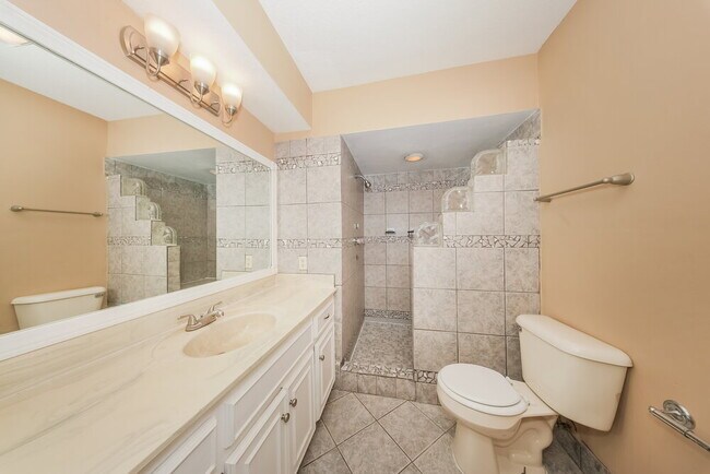 Building Photo - 2135 Jazzman Dr