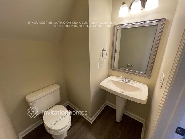 Building Photo - 17400 Cambridge Grove Dr