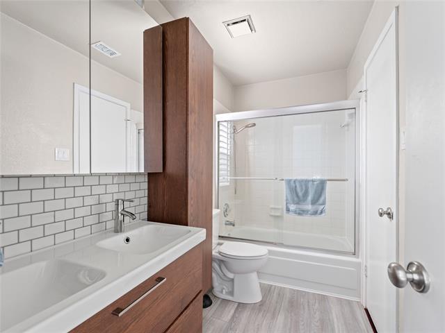 Building Photo - 6220 Bentwood Trail