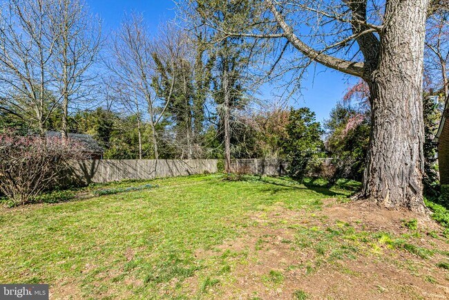 Building Photo - 150 Prospect Ave