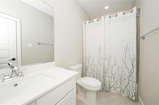 Building Photo - 413 Stratus View Ct