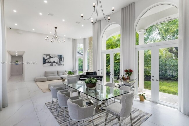 Building Photo - 8941 SW 65th Ct