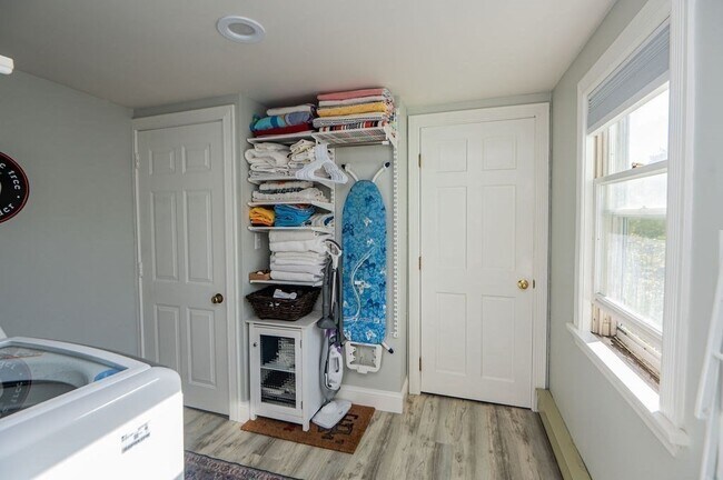 Building Photo - 57 Summer St