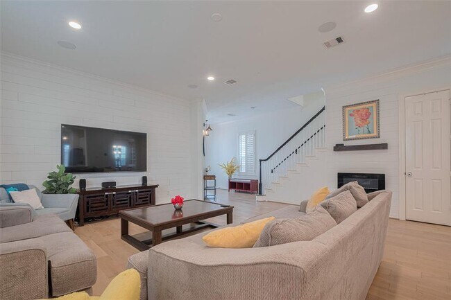 Building Photo - 14439 Basalt Ln