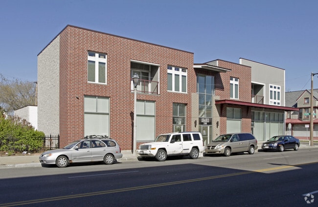 Building Photo - King Drive Commons