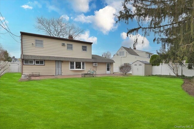 Building Photo - 43 Flagstone Ln