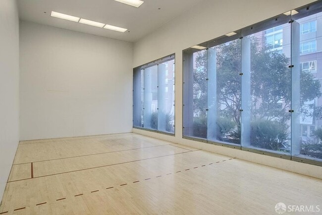 Building Photo - 201 Harrison St