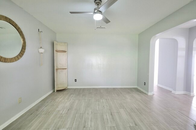 Building Photo - 1005 Wilburn St