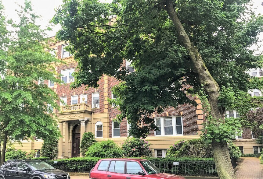 Building Photo - 12 Wendell St