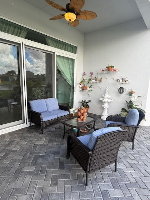 Building Photo - 8898 SW Breve Way