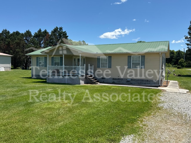 Primary Photo - MOVE IN READY! TOUR TODAY! Check out this ...