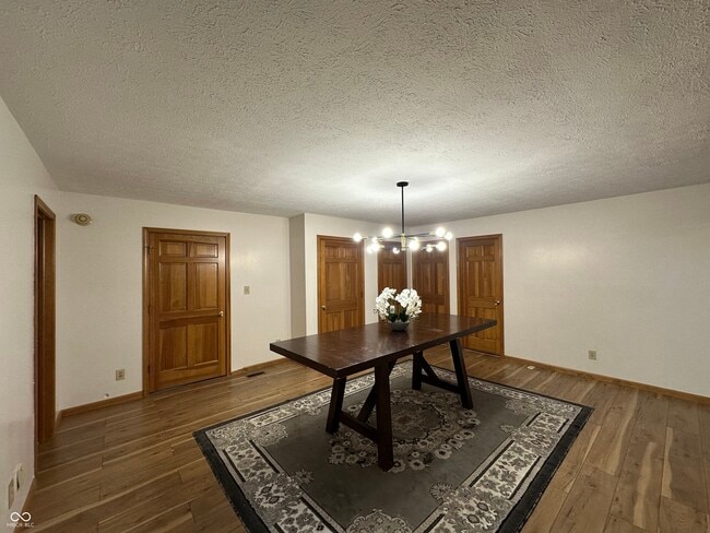 Building Photo - 3850 Wicker Rd