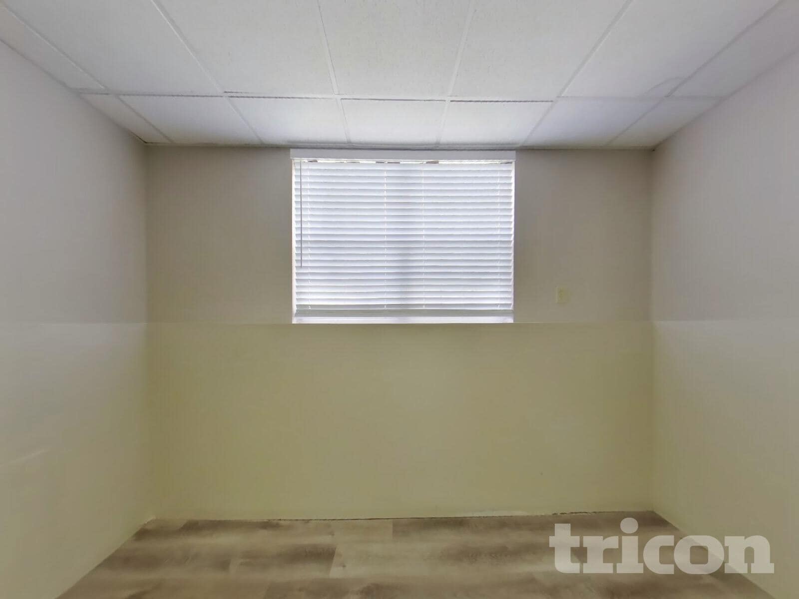 Building Photo - 219 S Red Oak Way