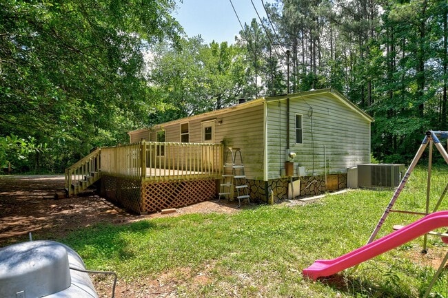 Building Photo - Temple GA - Paulding County - 3 bedrooms/2 baths $1350.00/month